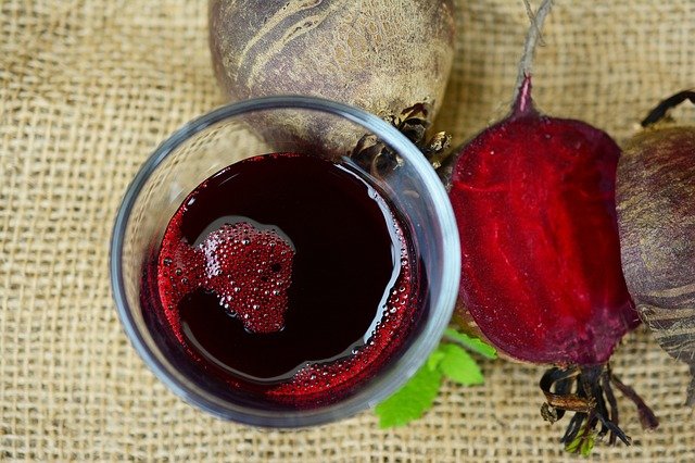Image of a glass of beetroot juice to support the text about beetroot juice