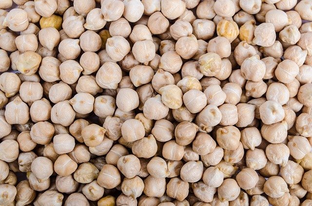 Legumes are packed with complex carbohydrates and fibre to ensure steadier blood glucose and insulin levels. a diet choice for longevity