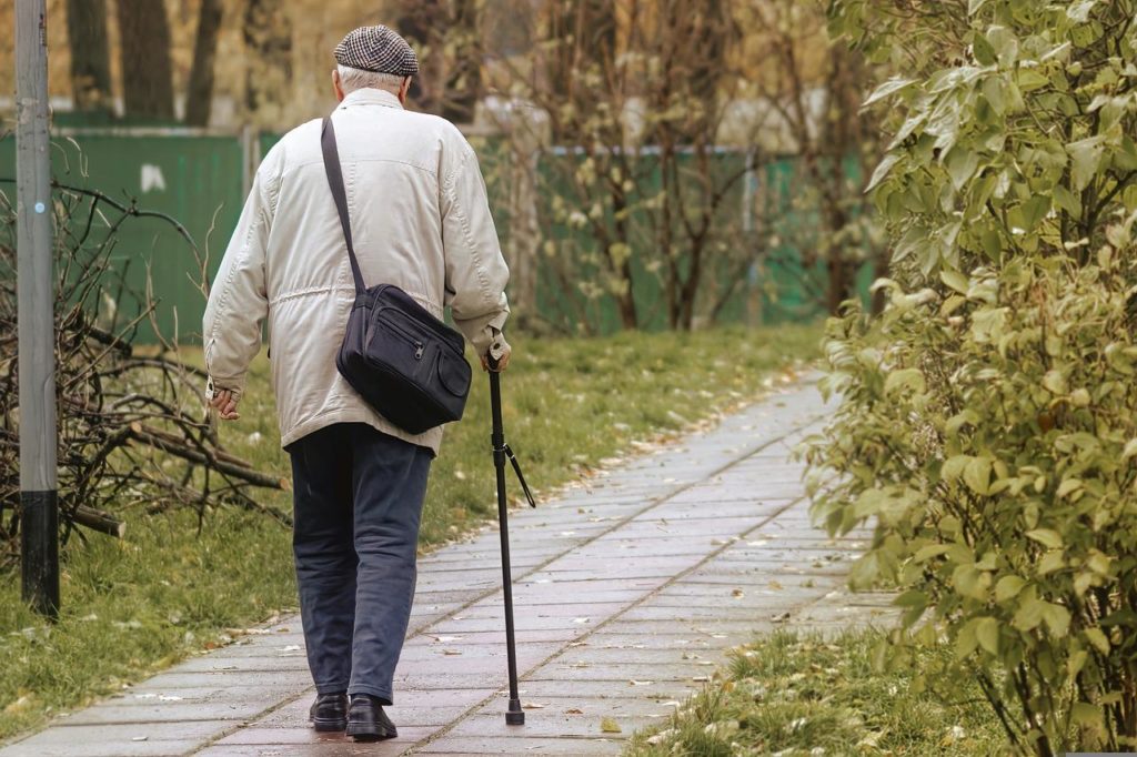 Walking Stick, canes and other walking aids, should be on advice from your doctor and are part of this checklist on fall prevention